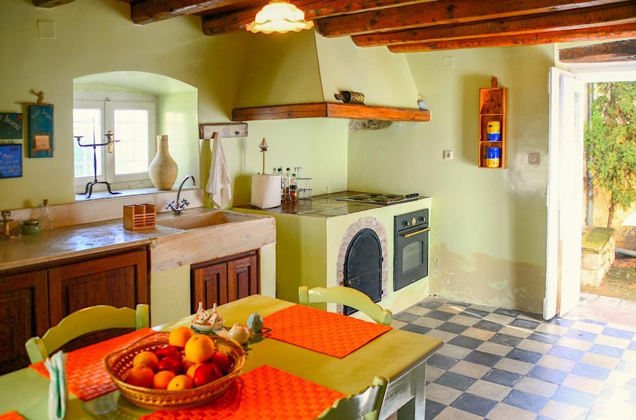Villa Spetses Eksteriør bilde